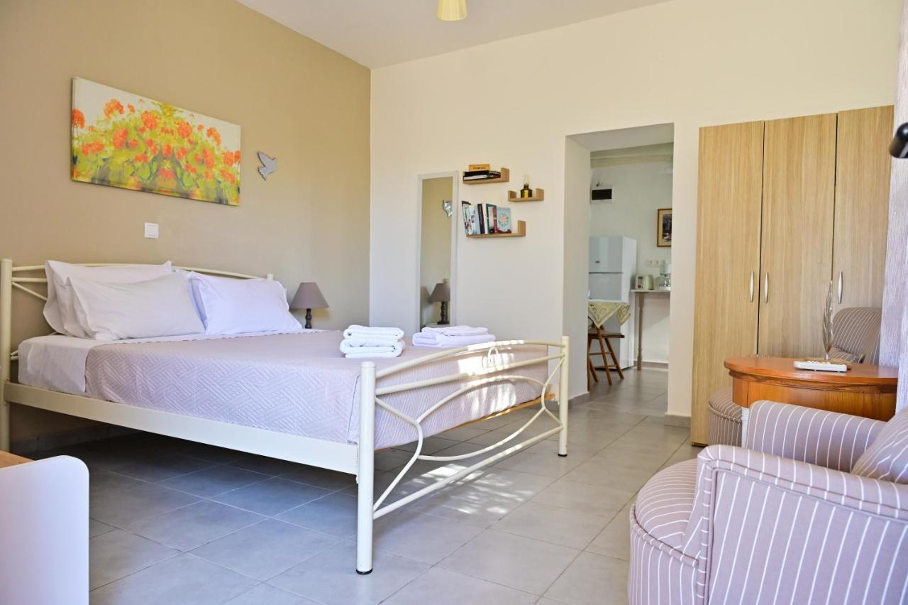 Maison d'hôtes To Spiti Tou Papa Sto Vouno à Kamilárion Extérieur photo